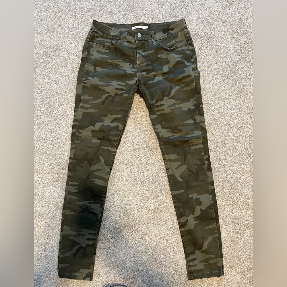 Levi’s Women’s Super Skinny 535 Jeans Jeggings Sz 30